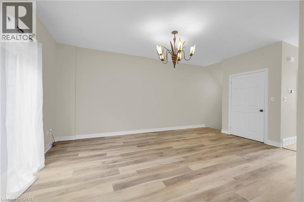 27a Walnut Street, St. Catharines, Ontario  L2T 1H6 - Photo 15 - 40735344