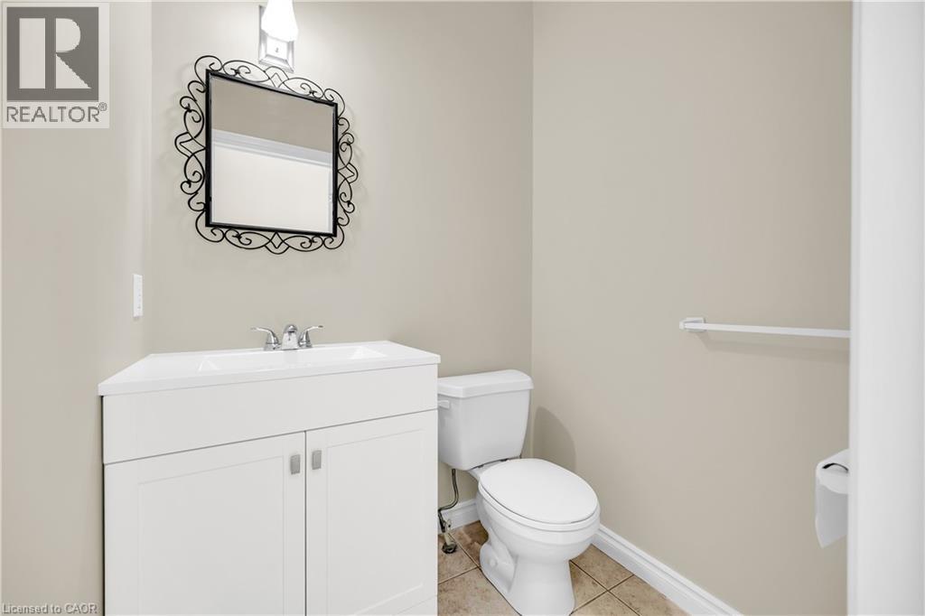 27a Walnut Street, St. Catharines, Ontario  L2T 1H6 - Photo 17 - 40735344