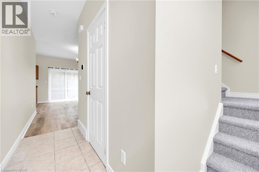 27a Walnut Street, St. Catharines, Ontario  L2T 1H6 - Photo 4 - 40735344
