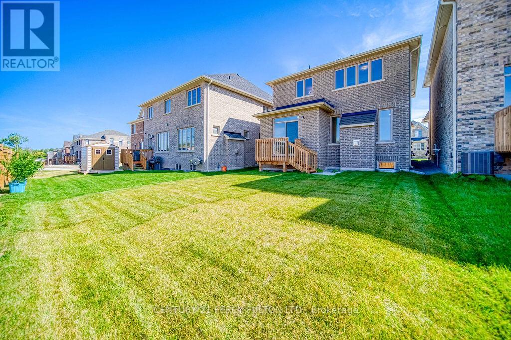 1350 Davis Loop, Innisfil (Lefroy), Ontario  L0L 1W0 - Photo 23 - N12406652