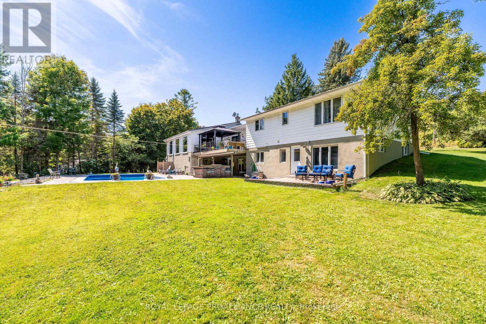 2331 Division Street N, Cobourg, Ontario K9A 0T9 - Photo 9 - X12406998