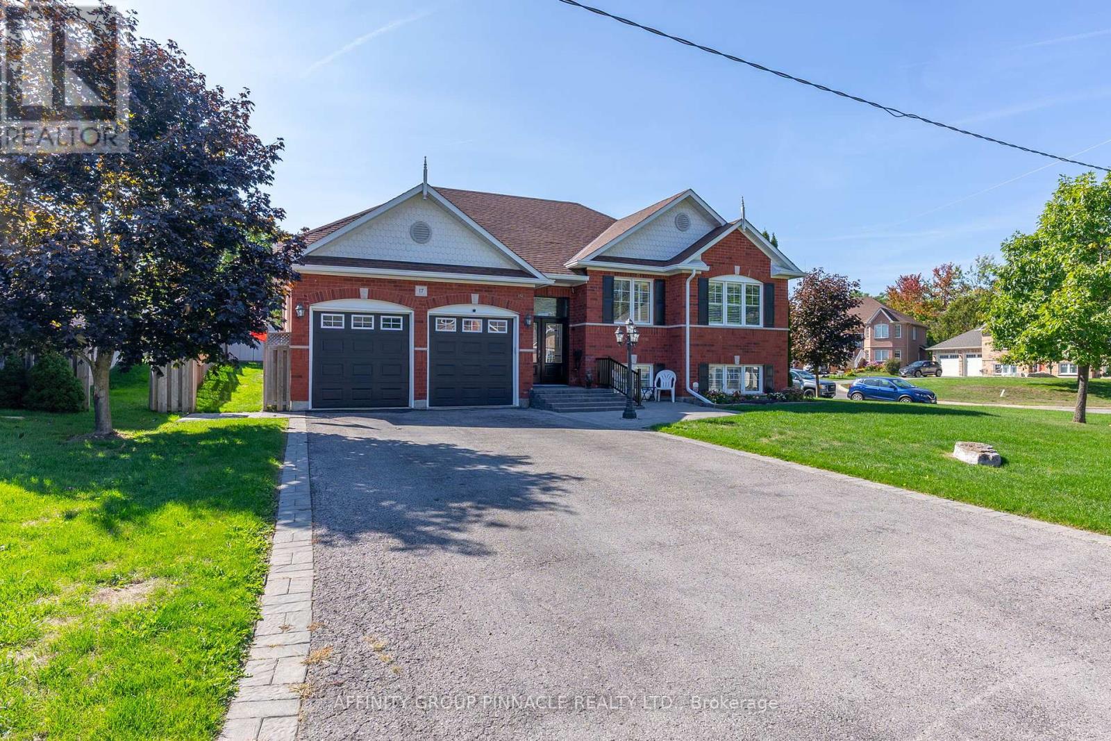 17 Wood Court, Kawartha Lakes, Ontario  K9V 6J4 - Photo 1 - X12407027