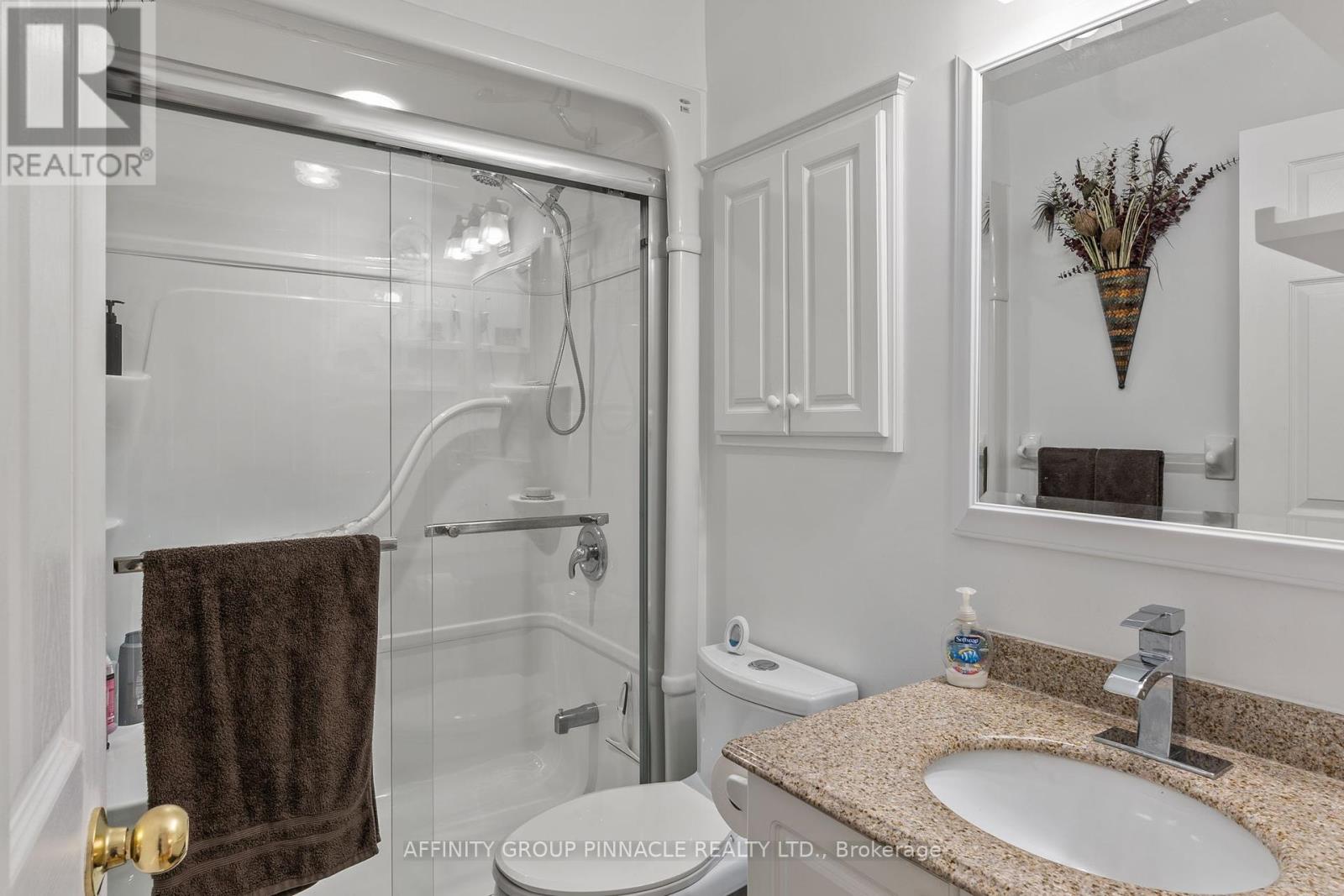 17 Wood Court, Kawartha Lakes, Ontario  K9V 6J4 - Photo 17 - X12407027