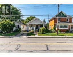 460 Queen STREET