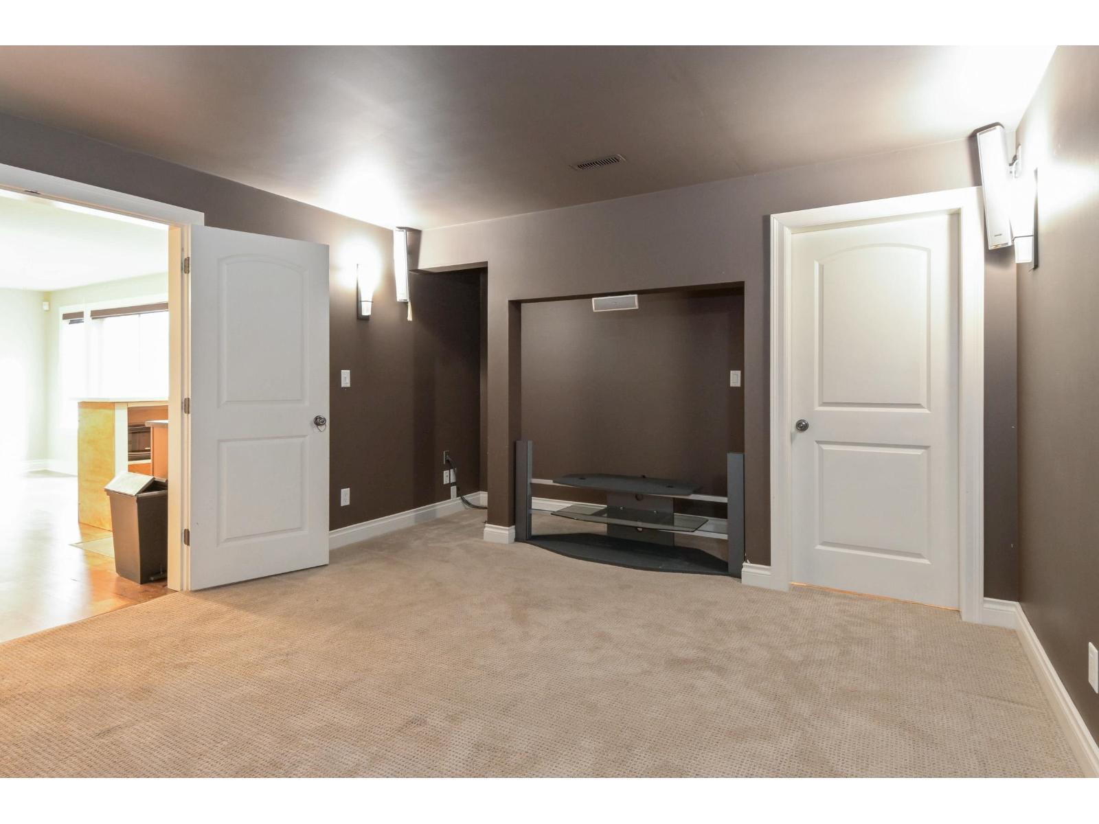 19089 68b Avenue, Surrey, British Columbia  V4N 5P5 - Photo 27 - R3047536