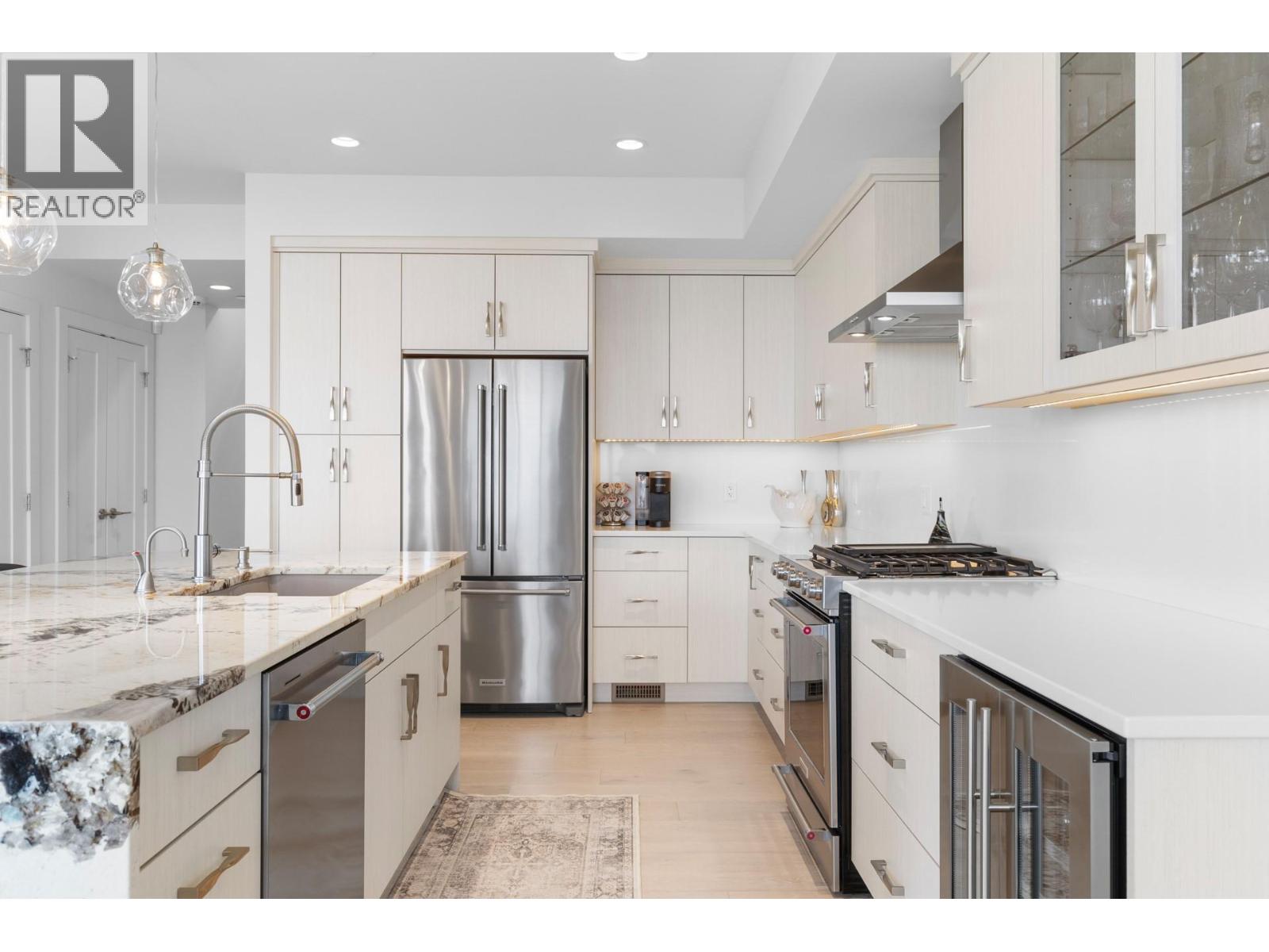 470 Hawk's Perch Lane, Kelowna, British Columbia  V1W 0B8 - Photo 11 - 10361886