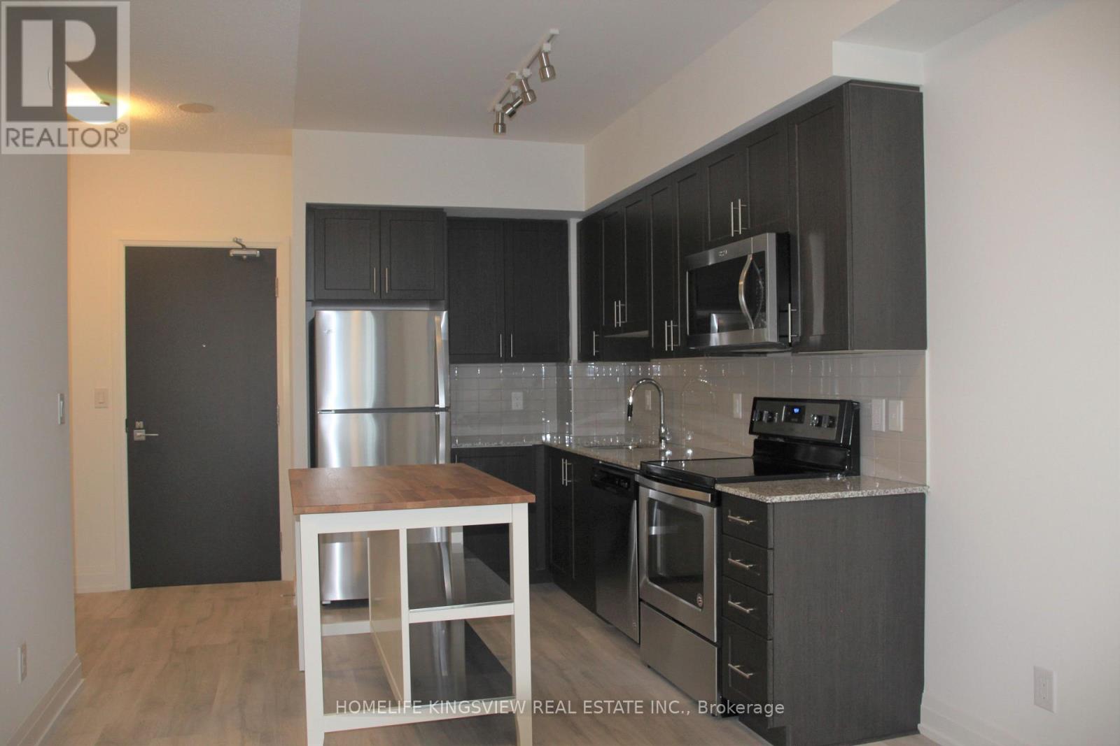 504 - 3600 Highway 7, Vaughan, Ontario  L4L 0G7 - Photo 2 - N12406777