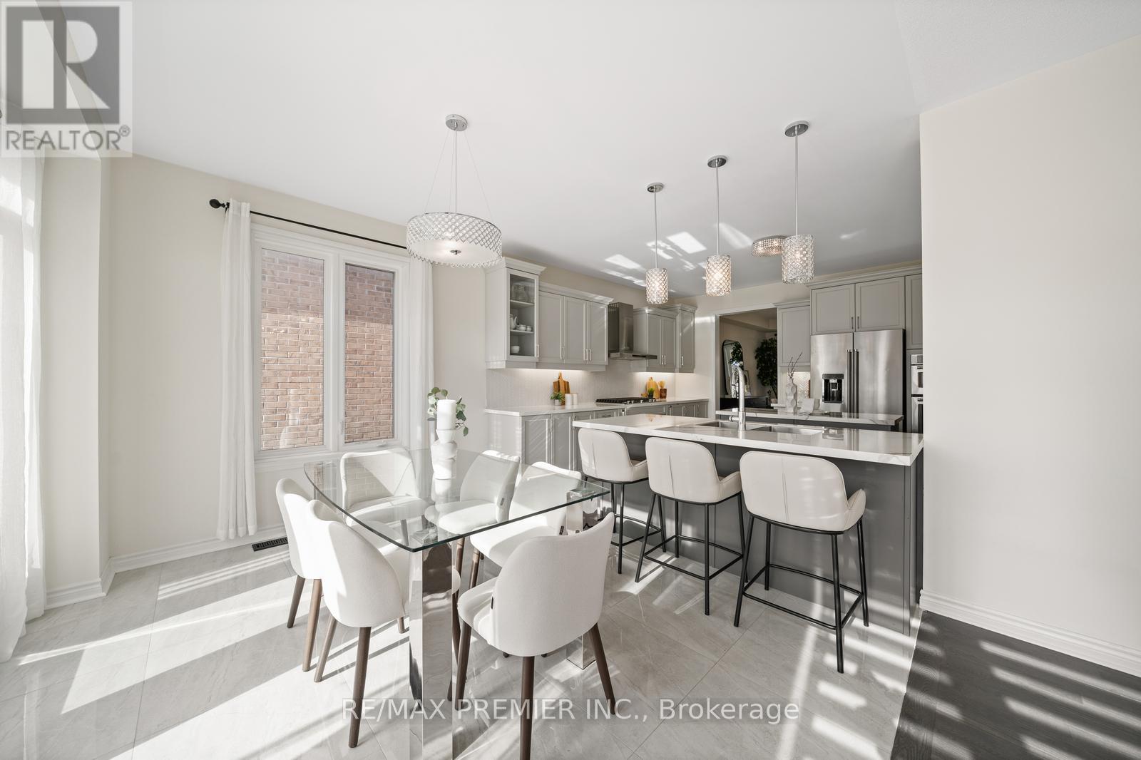 30 Bannockburn Drive, Vaughan, Ontario  L4H 4P8 - Photo 11 - N12406833