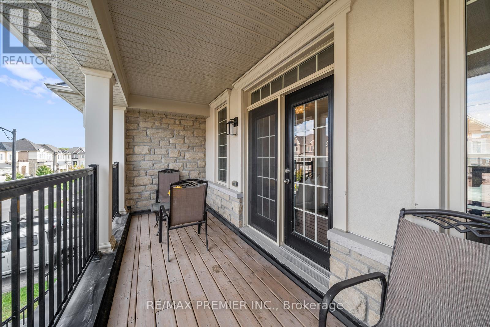 30 Bannockburn Drive, Vaughan, Ontario  L4H 4P8 - Photo 19 - N12406833
