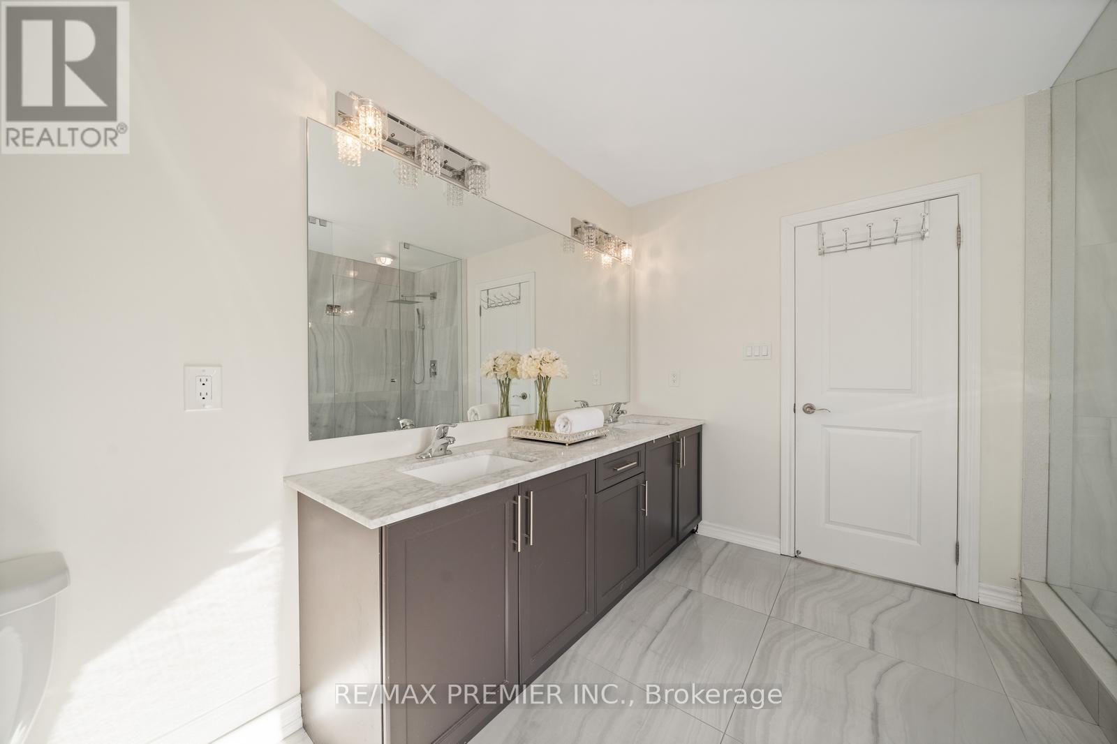 30 Bannockburn Drive, Vaughan, Ontario  L4H 4P8 - Photo 24 - N12406833
