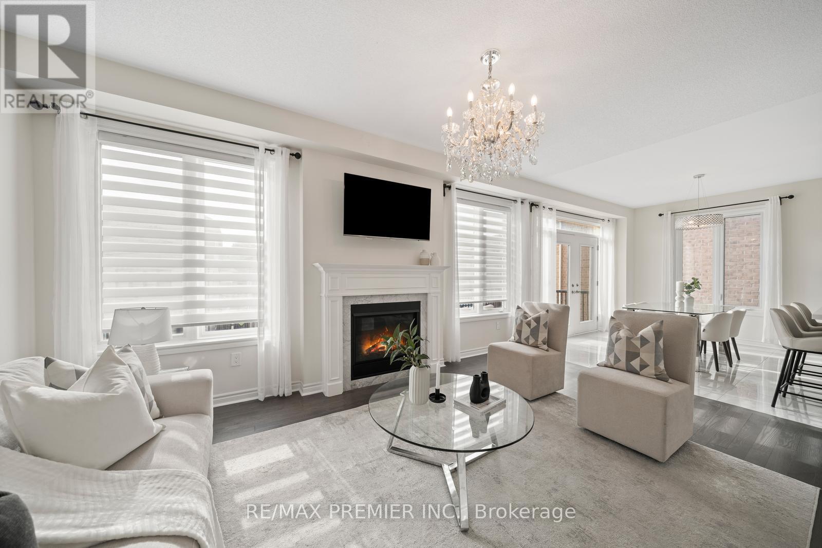 30 Bannockburn Drive, Vaughan, Ontario  L4H 4P8 - Photo 9 - N12406833