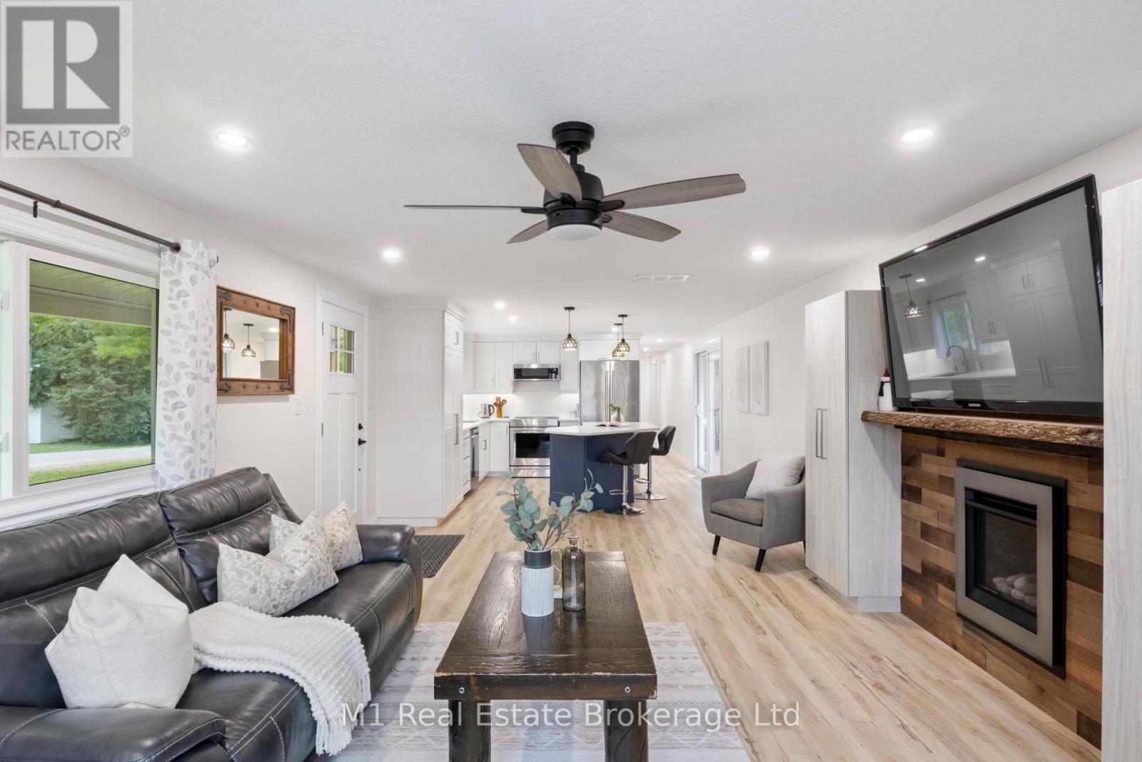 58 2nd Avenue, Wellington North, Ontario  N0G 2K0 - Photo 10 - X12406970