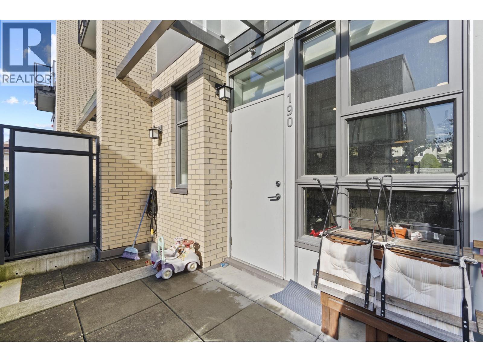 190 W 63rd Avenue, Vancouver, British Columbia  V5X 0G6 - Photo 25 - R3048326