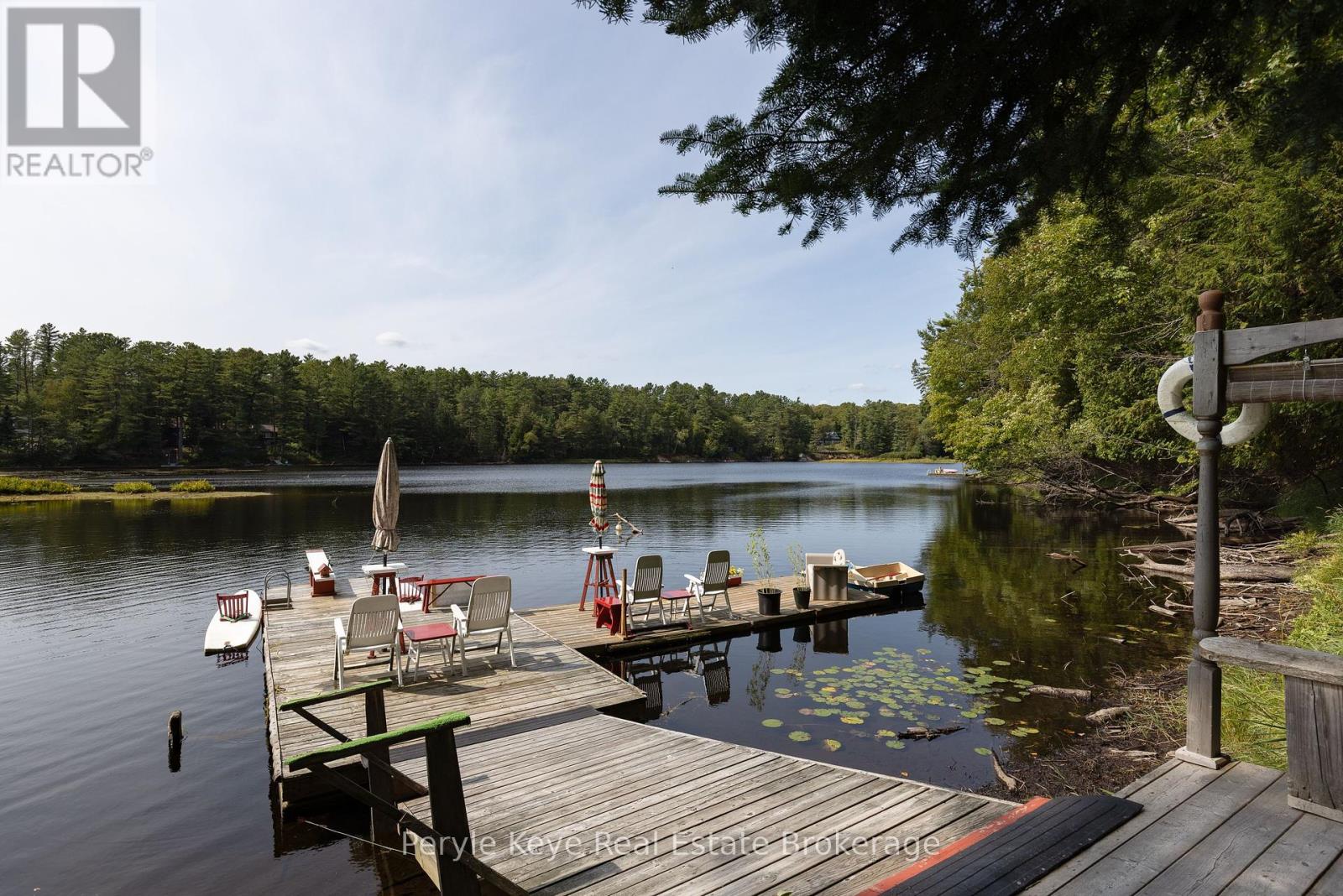 136 Deer Lake Road, Huntsville, Ontario  P0B 1L0 - Photo 2 - X12406976