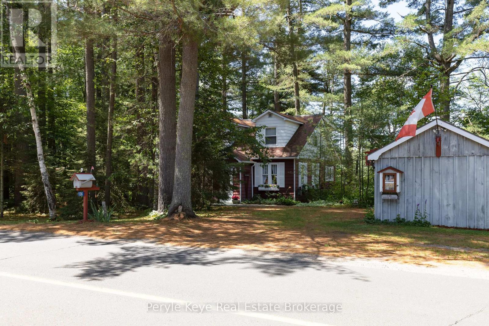 136 Deer Lake Road, Huntsville, Ontario  P0B 1L0 - Photo 6 - X12406976