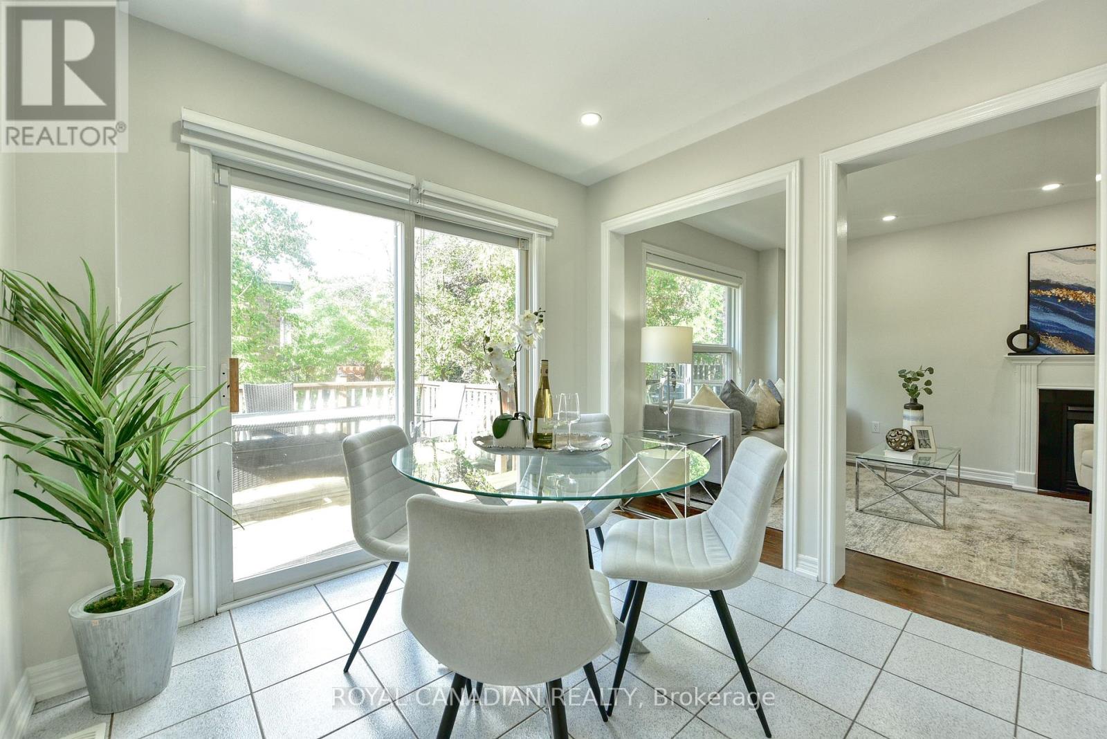 60 Crimson Ridge Road, Barrie, Ontario  L4N 0G7 - Photo 11 - S12406780
