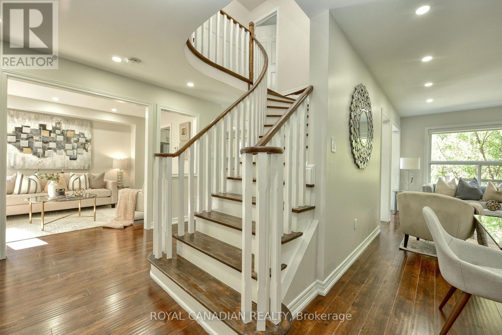 60 Crimson Ridge Road, Barrie, Ontario  L4N 0G7 - Photo 18 - S12406780