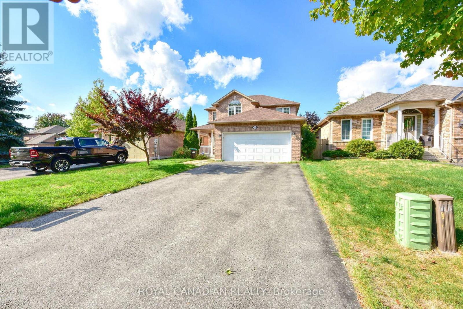 60 Crimson Ridge Road, Barrie, Ontario  L4N 0G7 - Photo 3 - S12406780