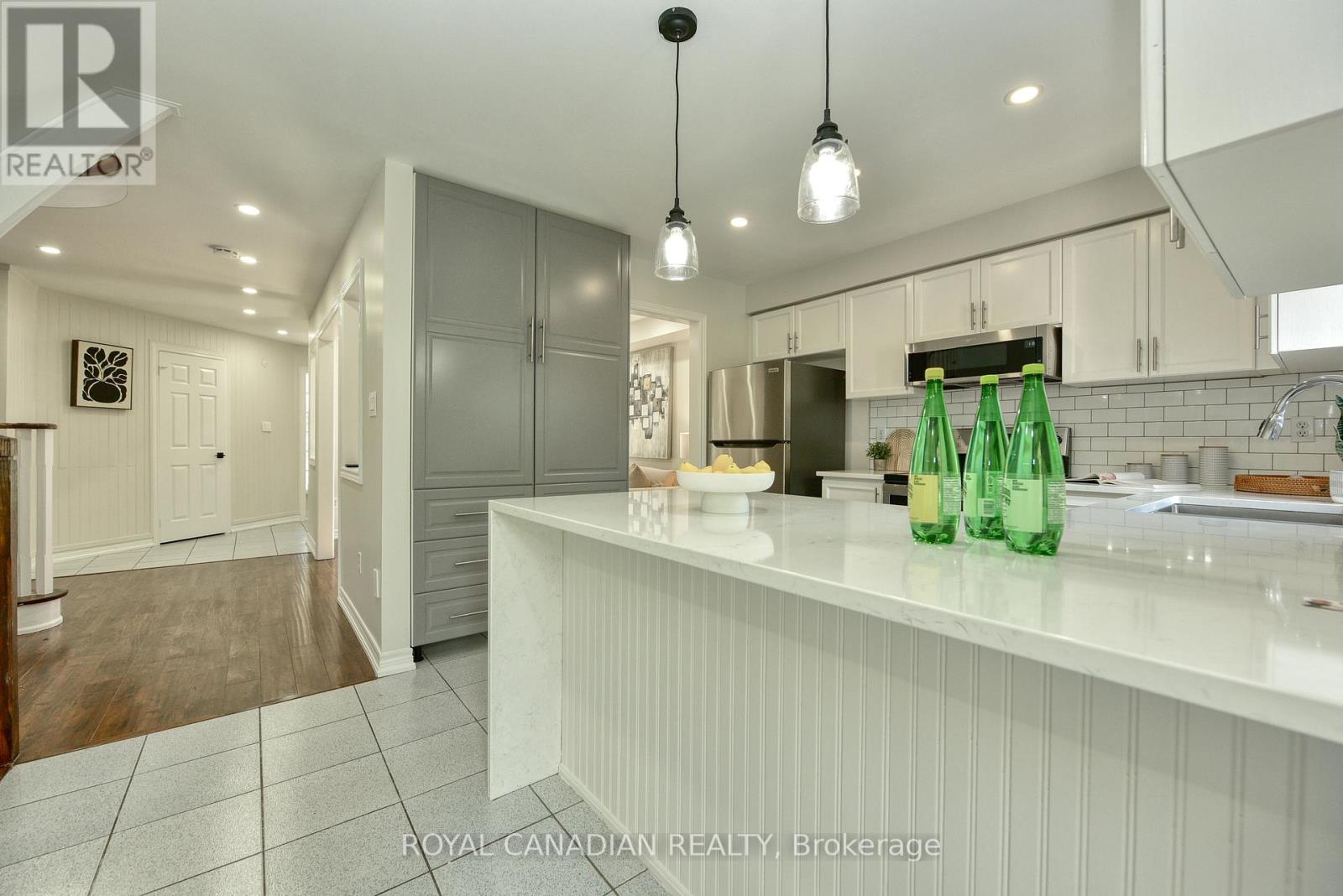 60 Crimson Ridge Road, Barrie, Ontario  L4N 0G7 - Photo 7 - S12406780