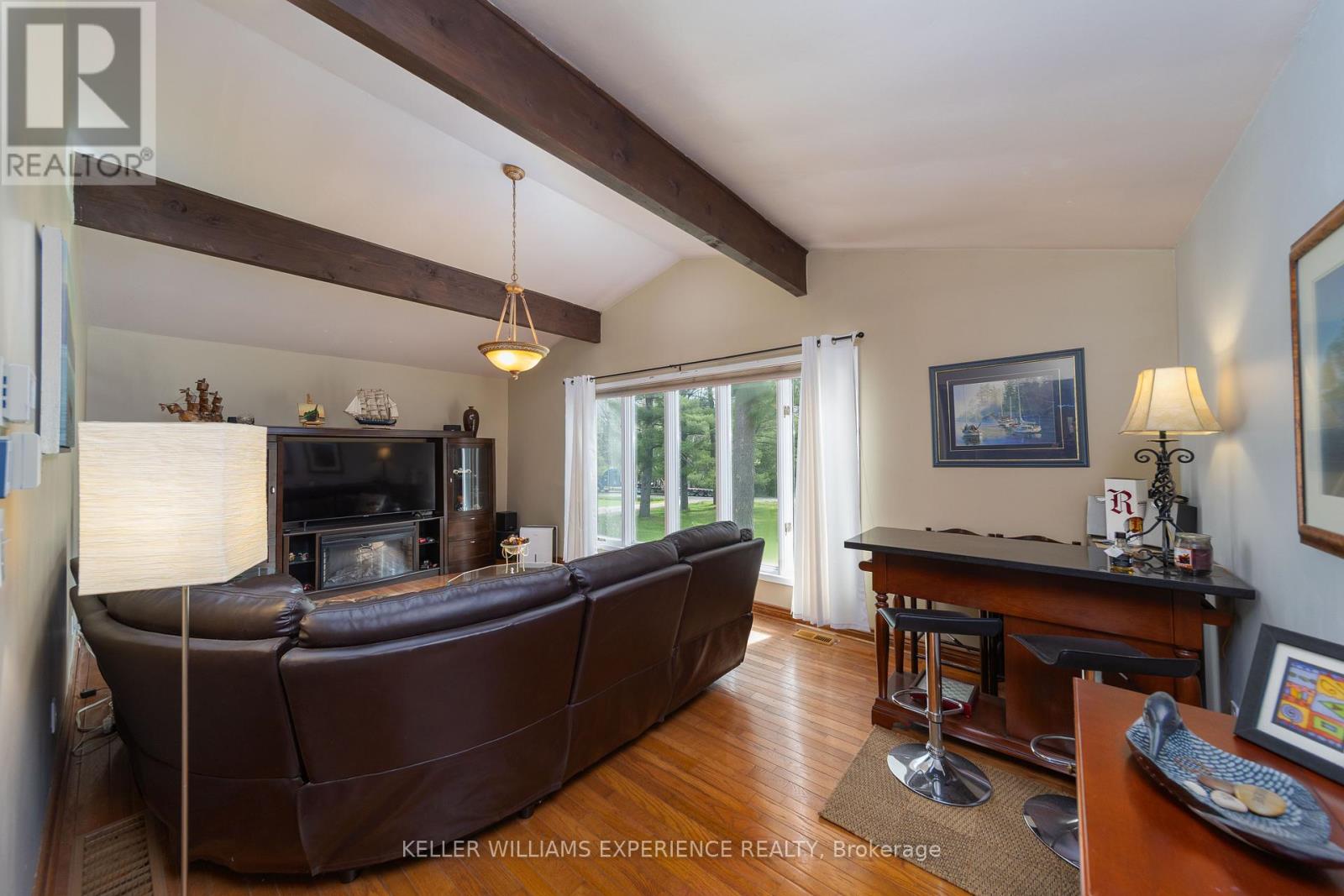 1936 Peninsula Point Road, Severn, Ontario  P0E 1N0 - Photo 10 - S12406851