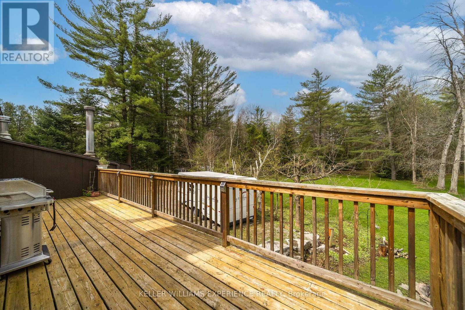 1936 Peninsula Point Road, Severn, Ontario  P0E 1N0 - Photo 36 - S12406851