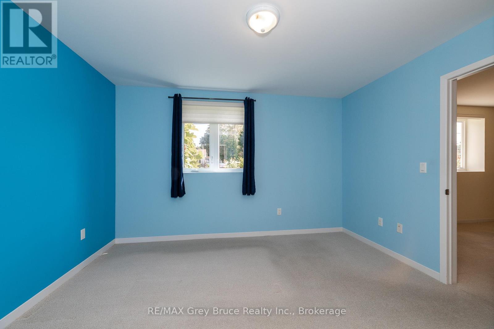 105 - 850 Alpha Street, Owen Sound, Ontario  N4K 5W8 - Photo 18 - X12407021