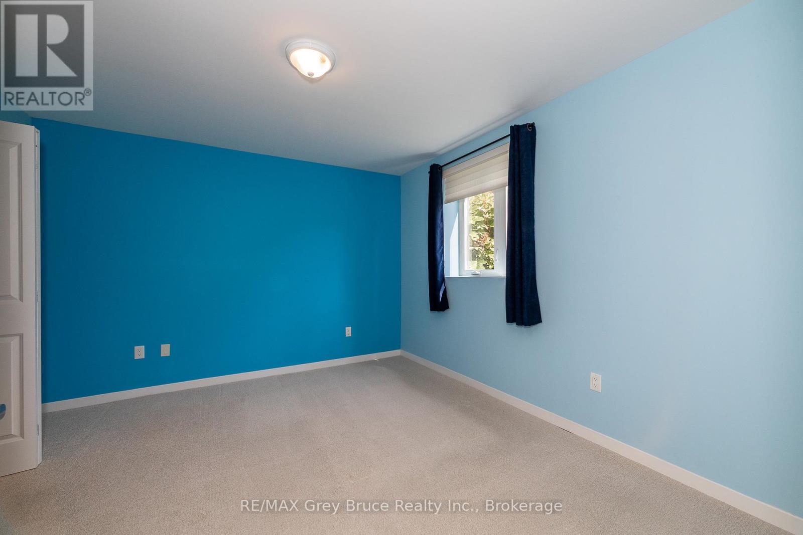 105 - 850 Alpha Street, Owen Sound, Ontario  N4K 5W8 - Photo 15 - X12407021