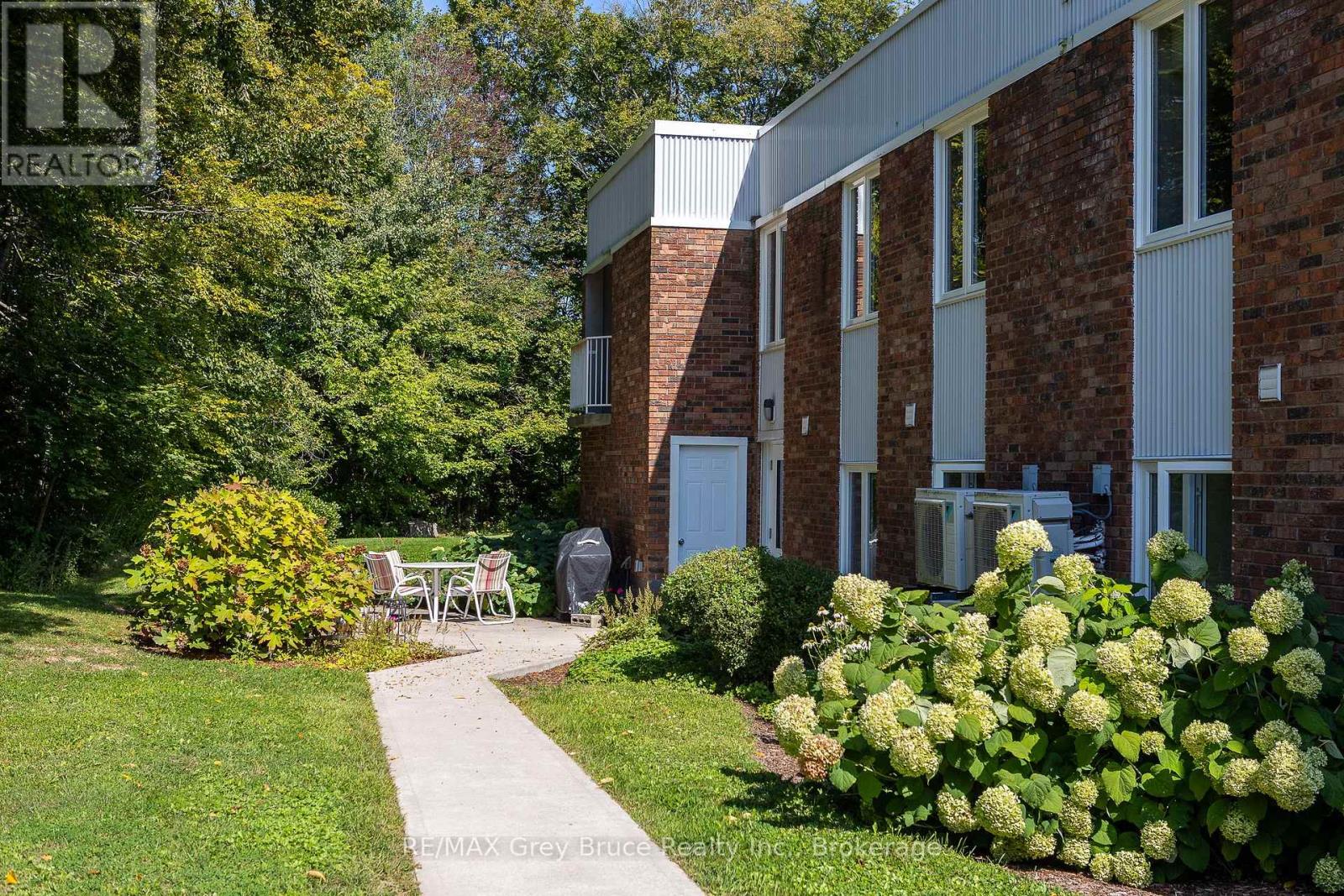 105 - 850 Alpha Street, Owen Sound, Ontario  N4K 5W8 - Photo 31 - X12407021