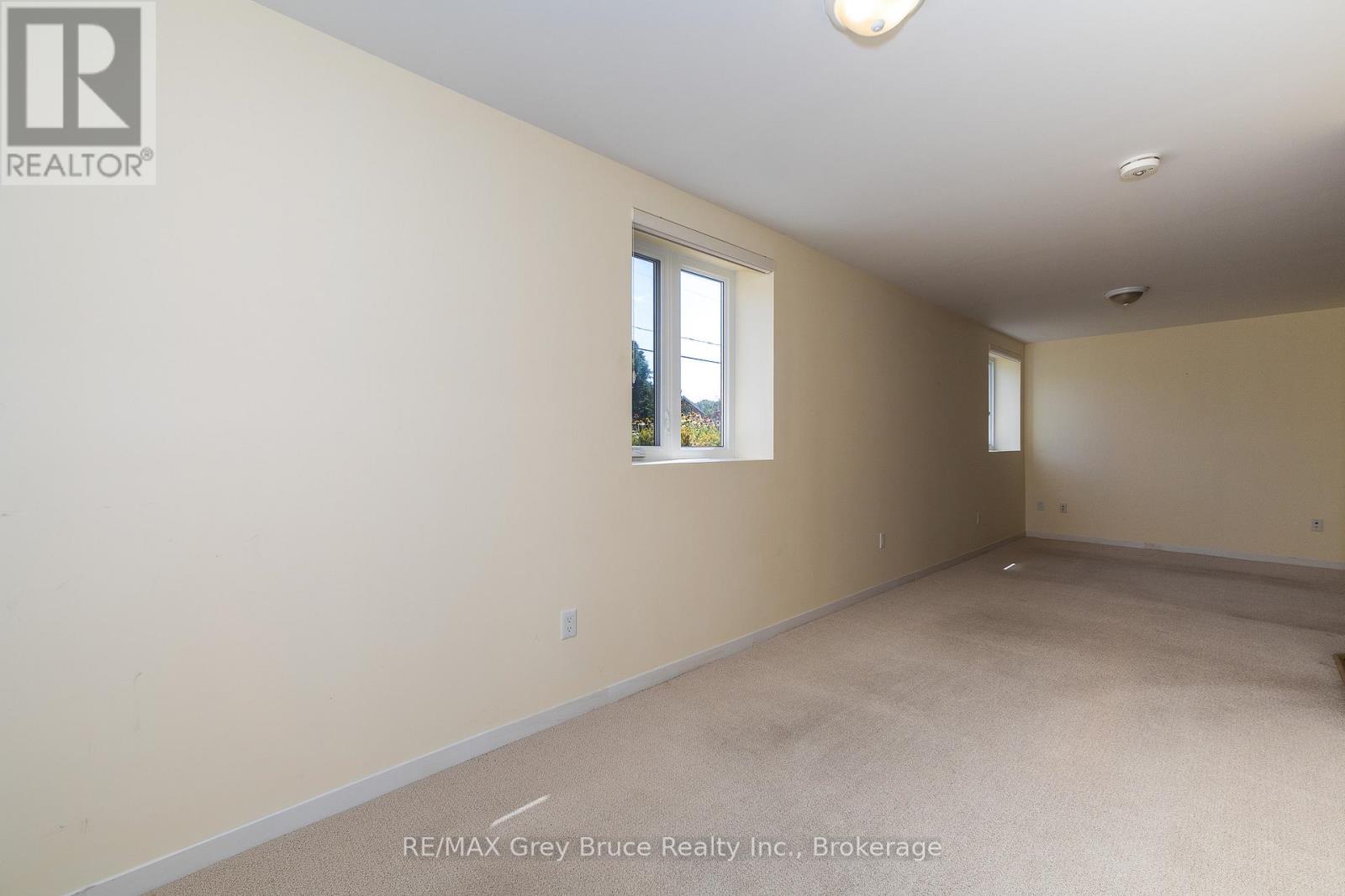 105 - 850 Alpha Street, Owen Sound, Ontario  N4K 5W8 - Photo 13 - X12407021