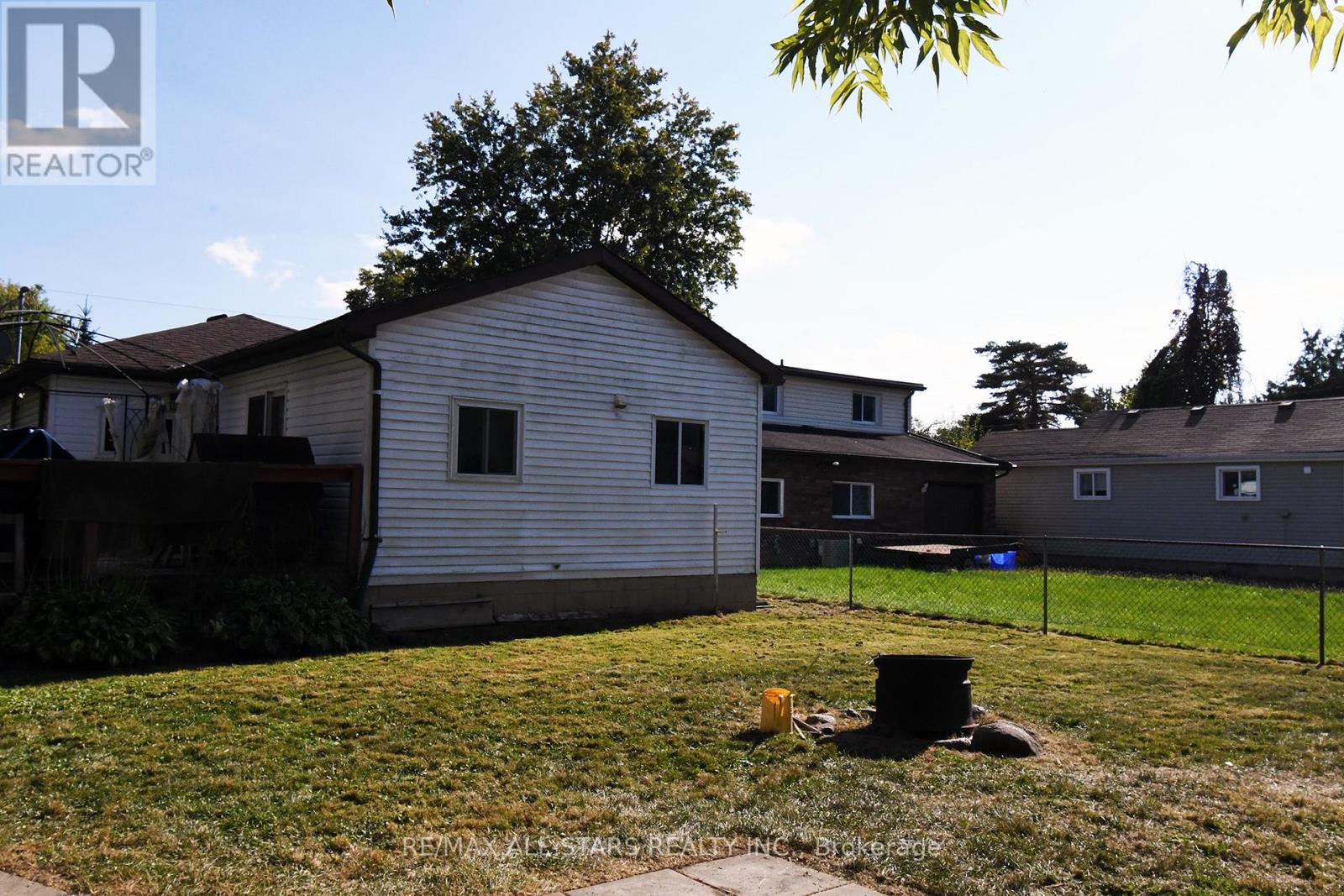 346 Pasadena Drive, Georgina, Ontario  L4P 2Z3 - Photo 11 - N12406527
