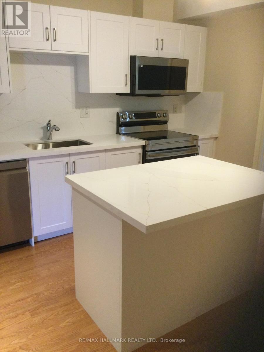 200 Oxford Street, Richmond Hill (Mill Pond), Ontario  L4C 4L7 - Photo 12 - N12404505