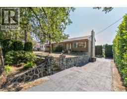 3944 Cedar Hill Cross Rd Maplewood, Saanich, Ca