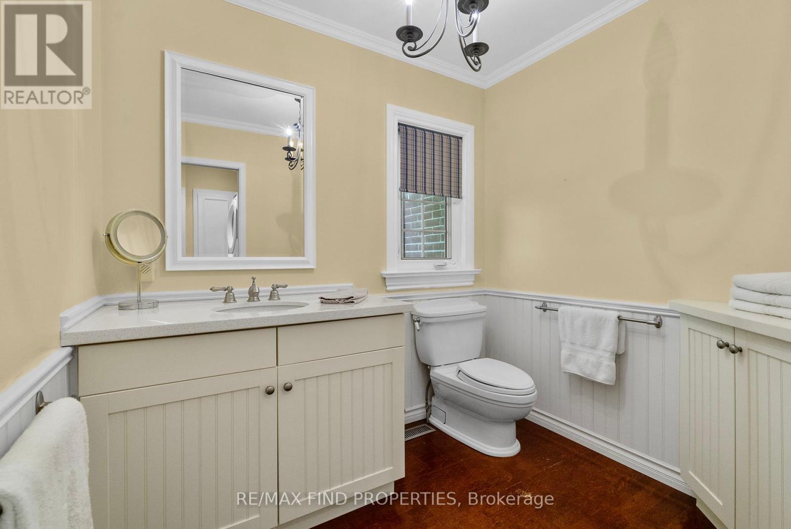 56 Edenvale Crescent, Toronto, Ontario  M9A 4A6 - Photo 28 - W12406792