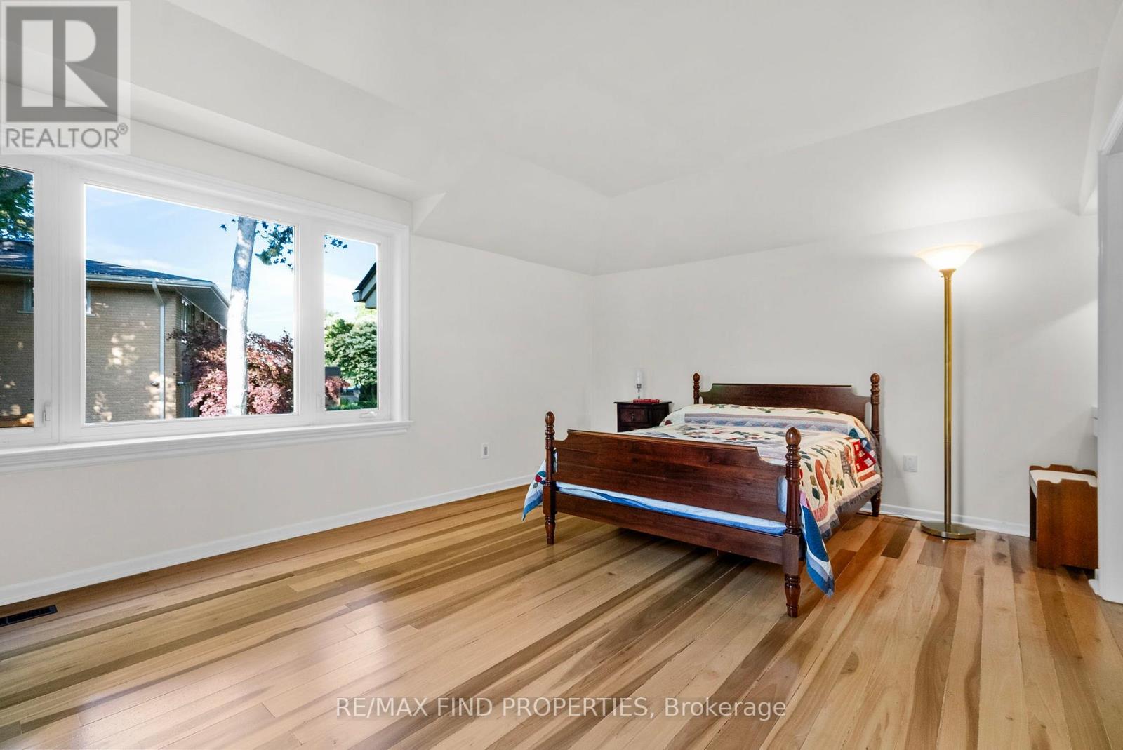 56 Edenvale Crescent, Toronto, Ontario  M9A 4A6 - Photo 43 - W12406792