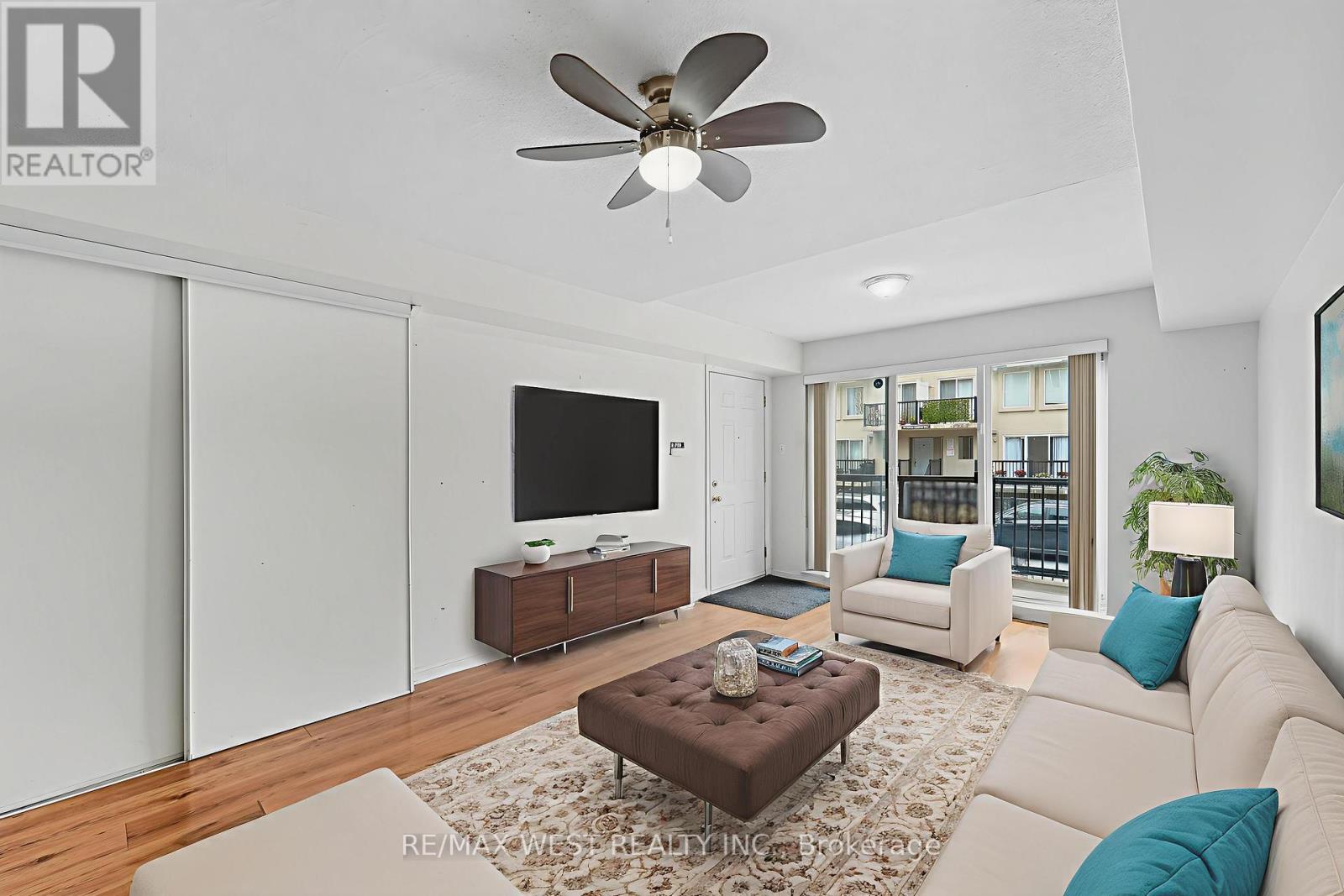 2078 - 65 George Appleton Way, Toronto, Ontario  M3M 0A2 - Photo 2 - W12406838