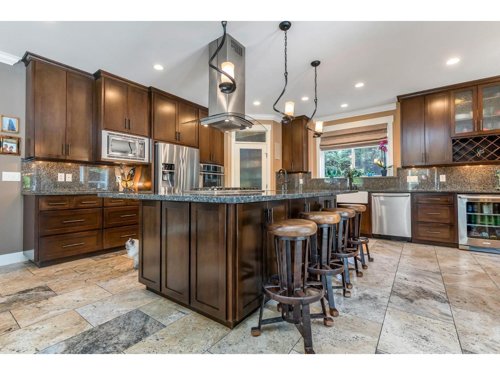 Property at 8415 BAILEY PLACE image 3