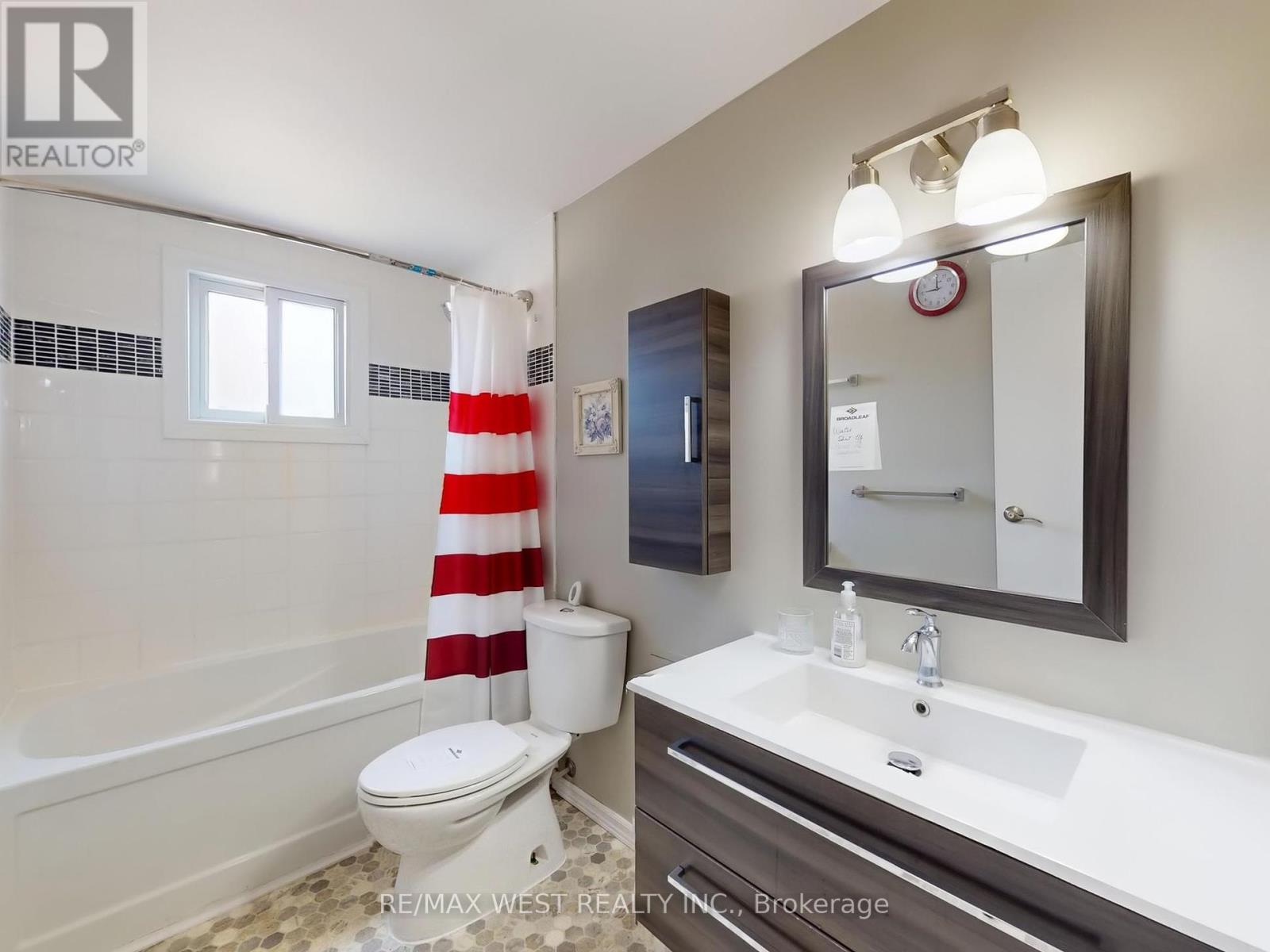 187 Broken Oak Crescent, Kitchener, Ontario  N2N 1N8 - Photo 27 - X12406785