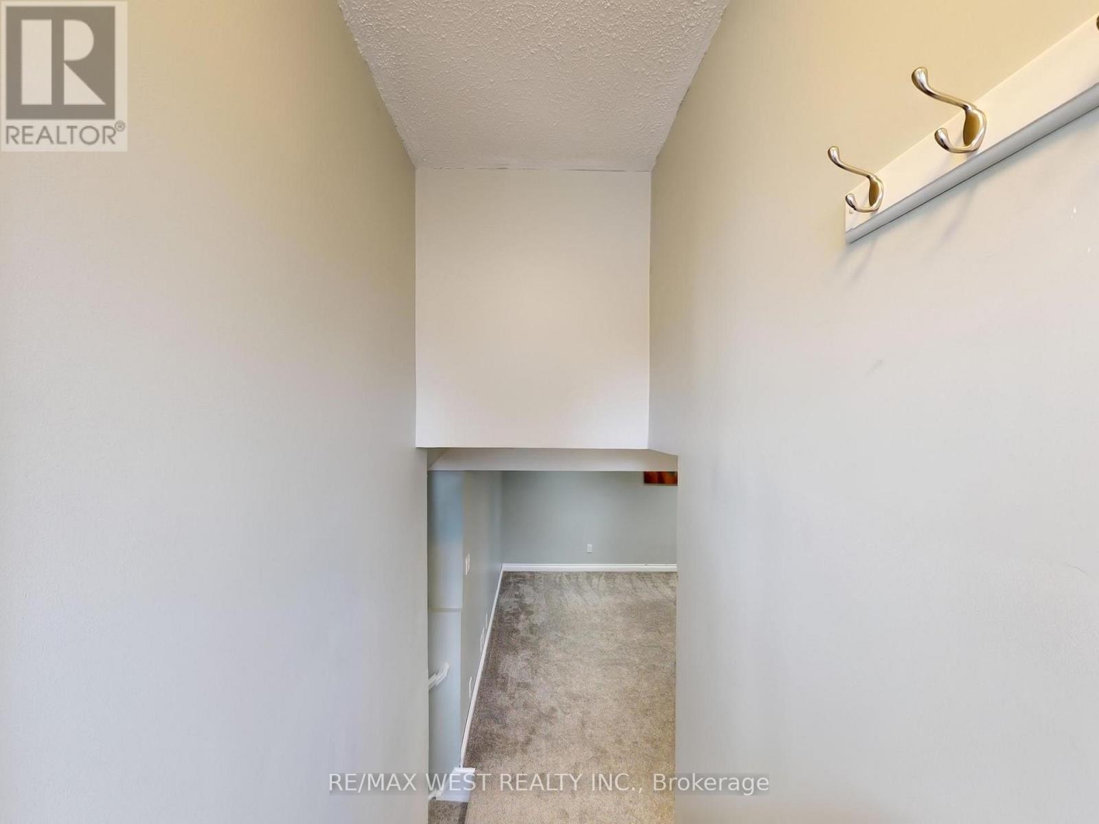 187 Broken Oak Crescent, Kitchener, Ontario  N2N 1N8 - Photo 28 - X12406785