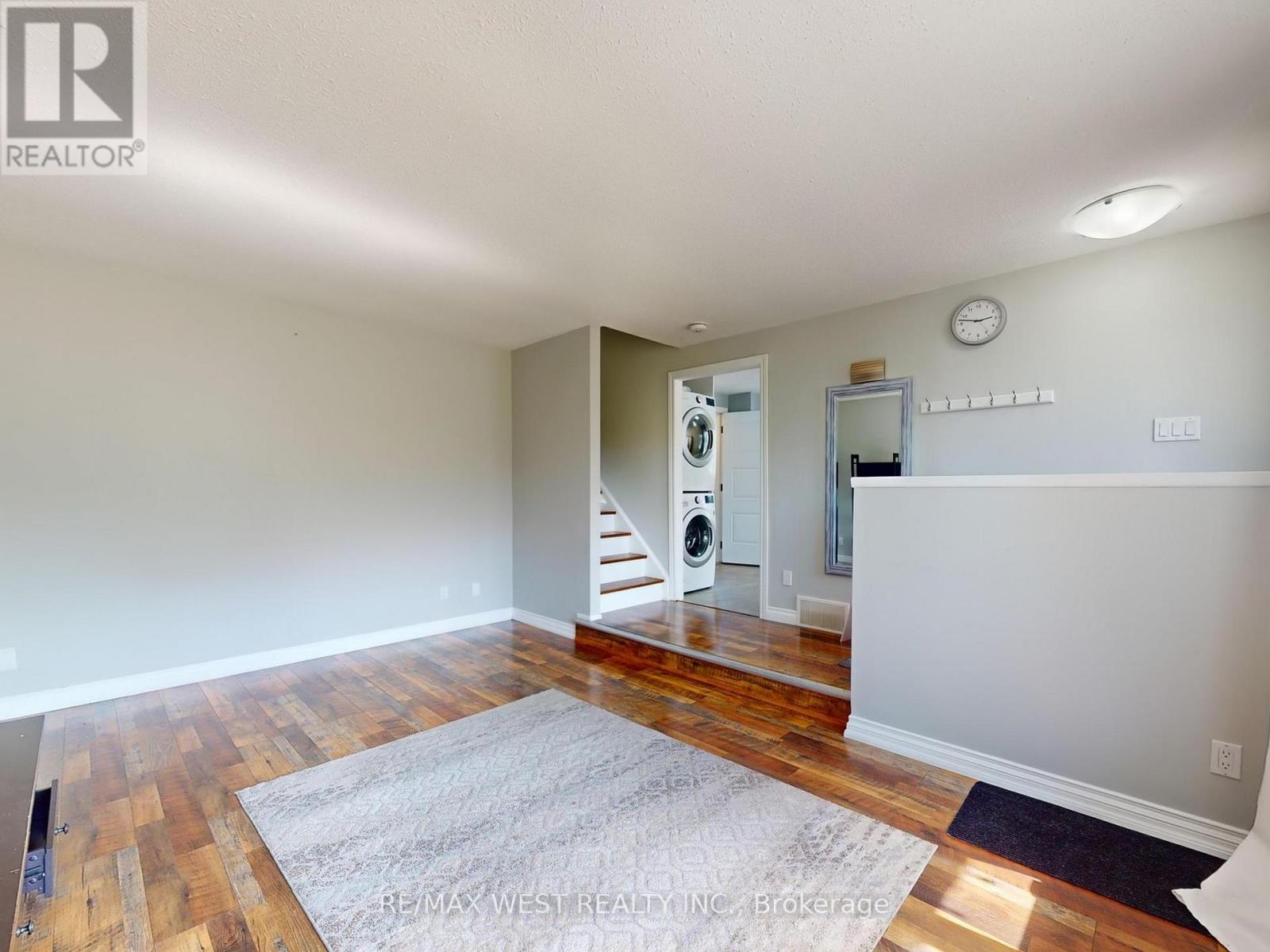187 Broken Oak Crescent, Kitchener, Ontario  N2N 1N8 - Photo 8 - X12406785