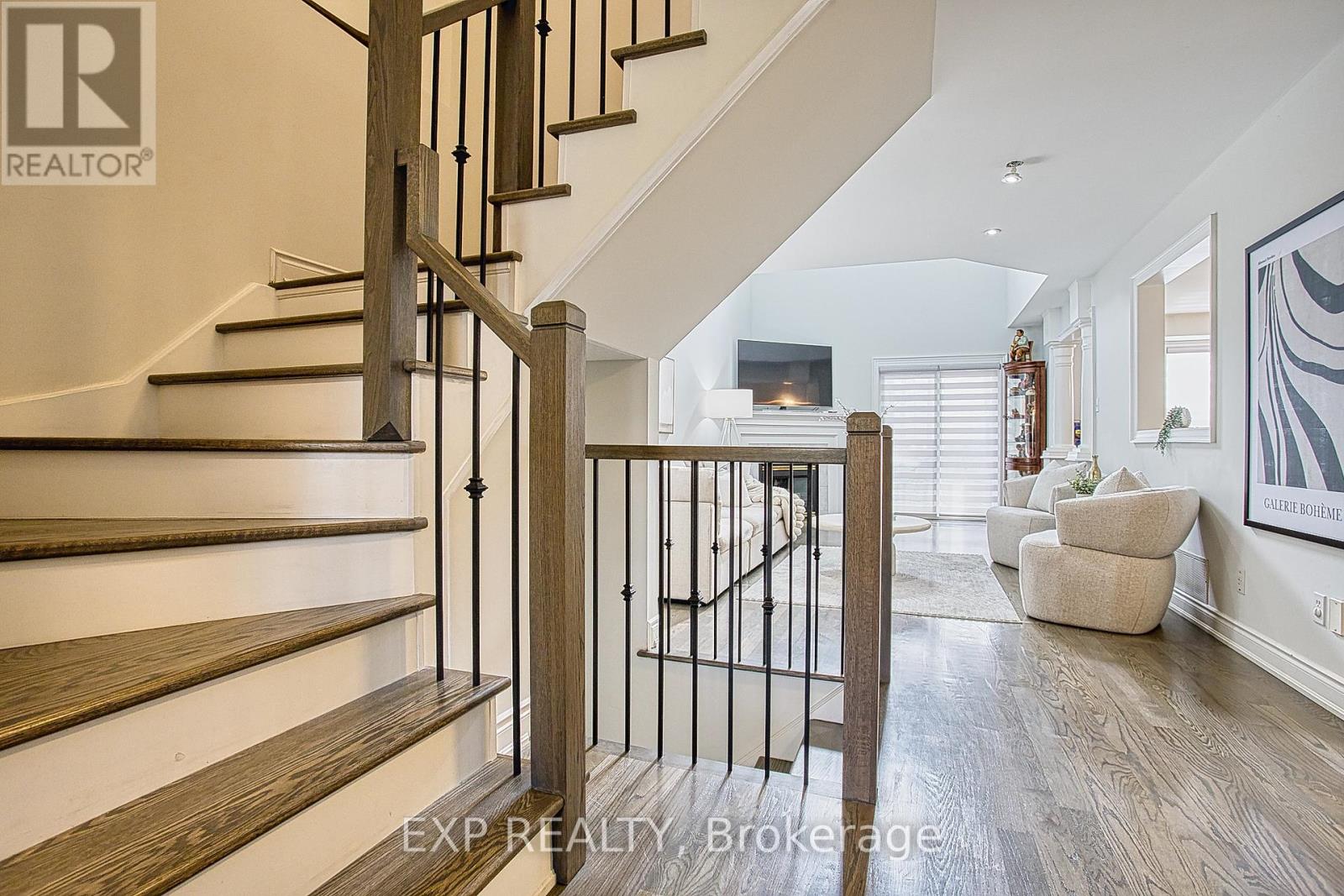 41 Aspen Drive, Grimsby, Ontario  L3M 5M1 - Photo 4 - X12406791