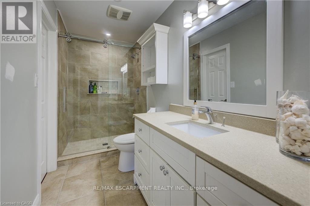 5180 Southgate Avenue, Niagara Falls, Ontario  L2E 7G5 - Photo 14 - X12406819