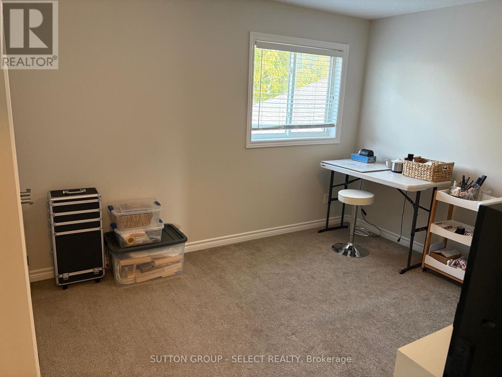1021 Oakcrossing Gate, London North, Ontario  N6H 0E9 - Photo 20 - X12391596