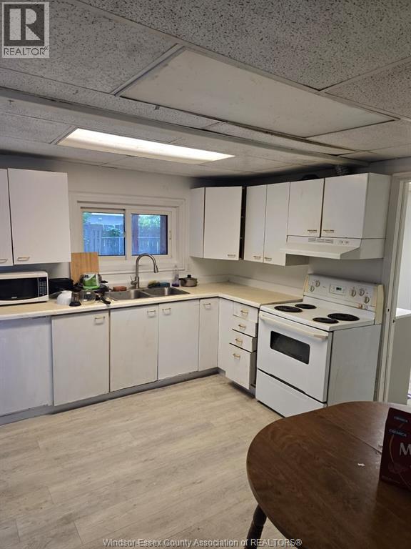 3242 Baby Street, Windsor, Ontario  N9C 1K5 - Photo 4 - 25023326