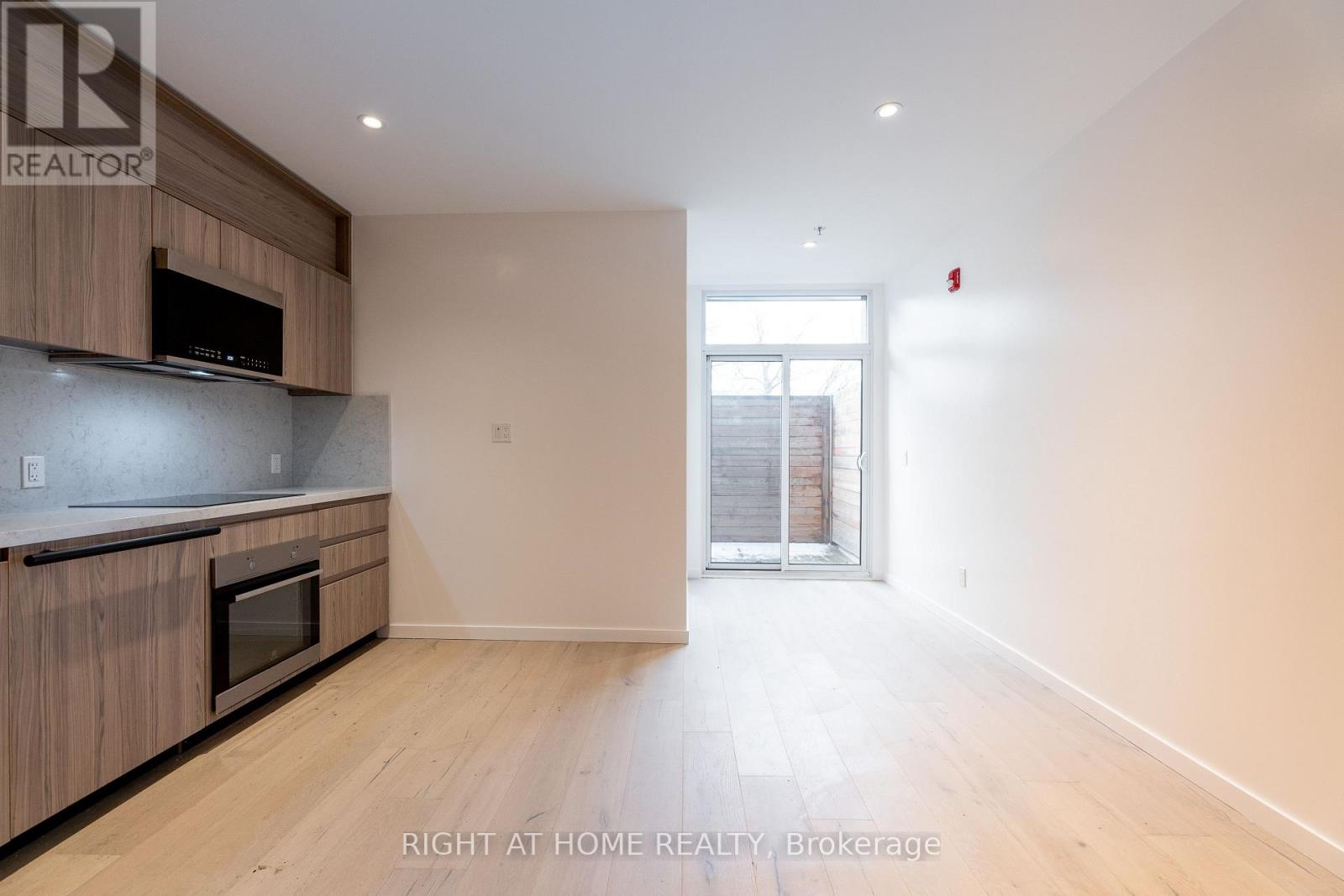 202 - 778 Queen Street E, Toronto, Ontario  M4M 1H4 - Photo 10 - E12406873