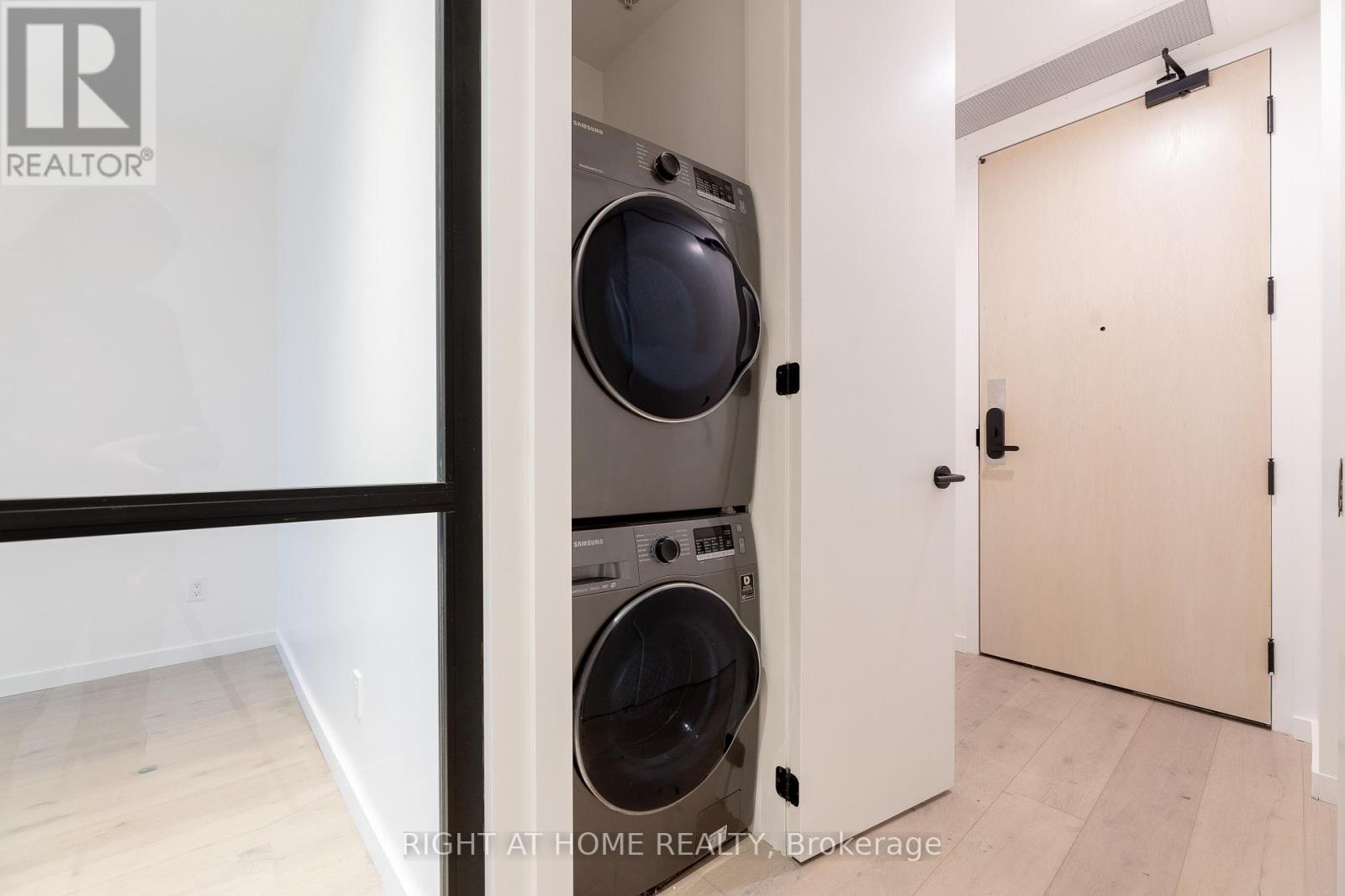 202 - 778 Queen Street E, Toronto, Ontario  M4M 1H4 - Photo 17 - E12406873