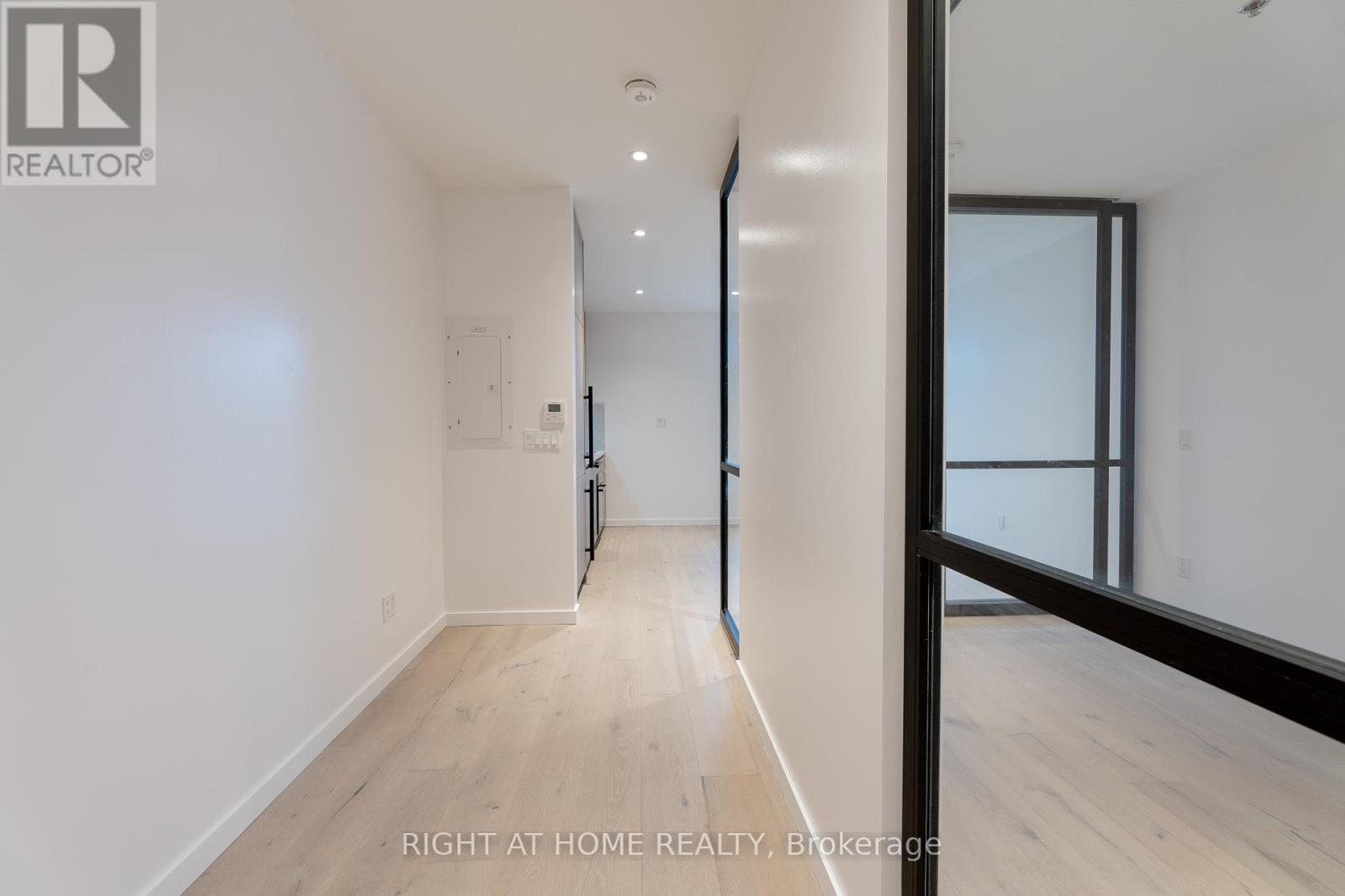 202 - 778 Queen Street E, Toronto, Ontario  M4M 1H4 - Photo 7 - E12406873