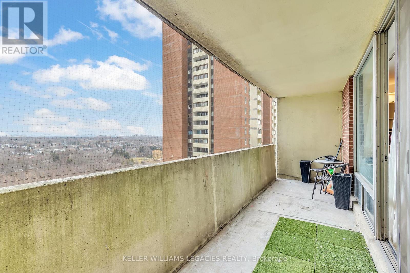 2001 - 1 Massey Square, Toronto, Ontario  M4C 5L4 - Photo 12 - E12406946