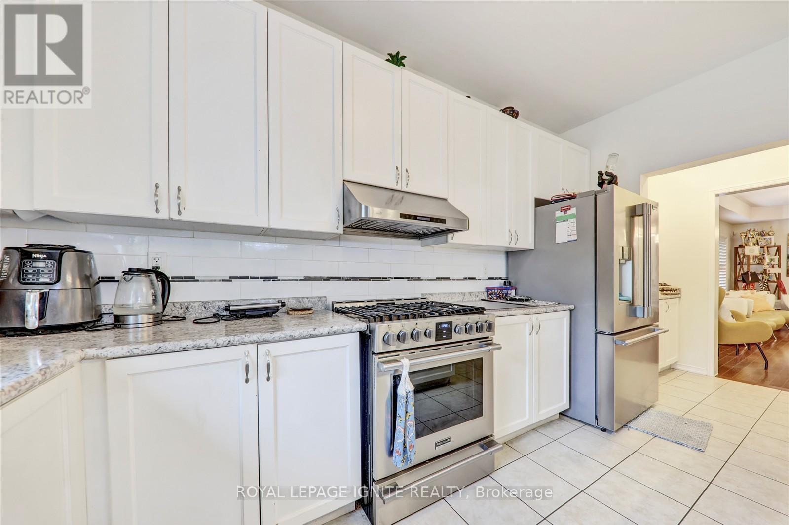 2021 Kurelo Drive, Oshawa, Ontario  L1K 0W7 - Photo 15 - E12407006
