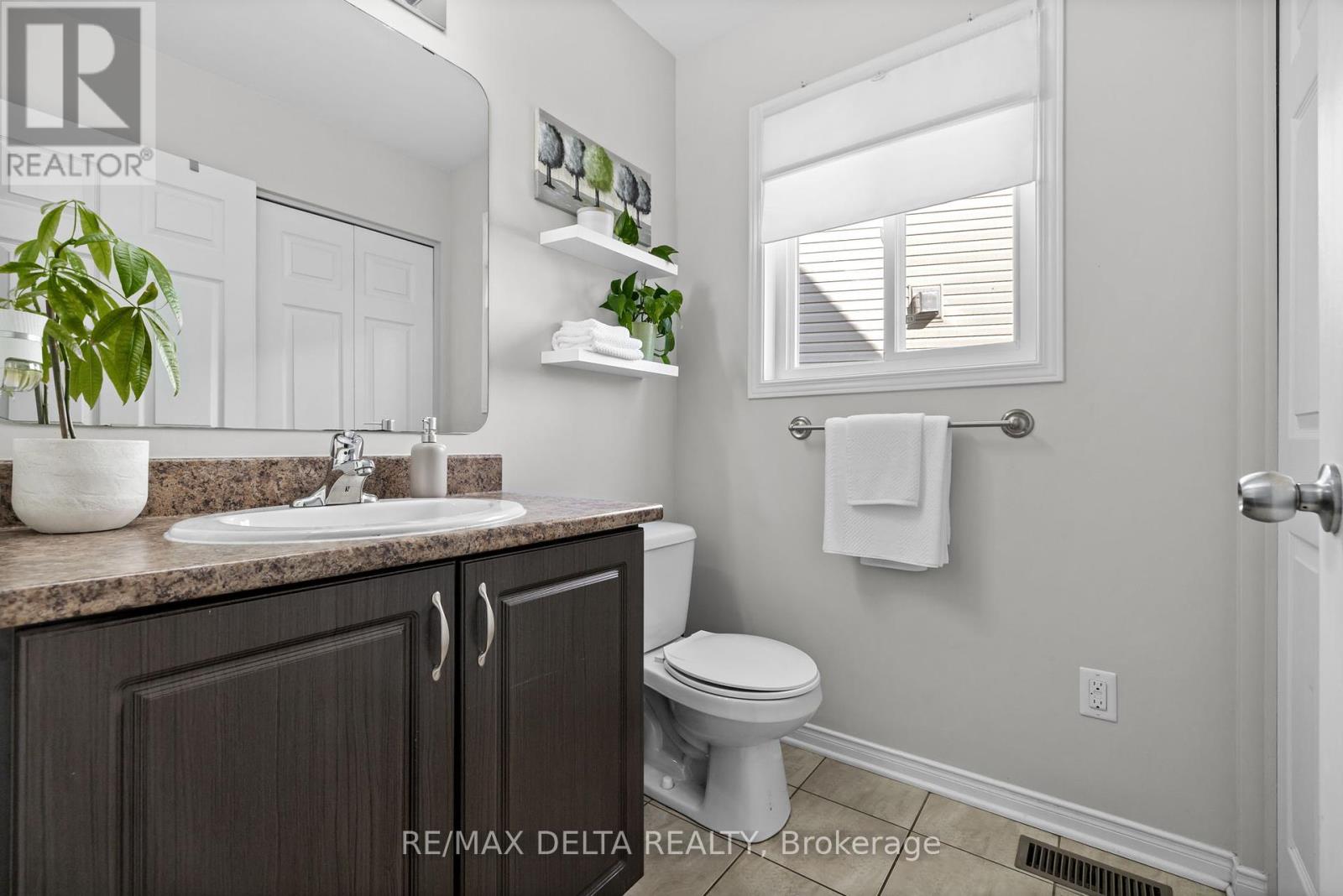 221 Mercury Street, Clarence-Rockland, Ontario  K4K 0E8 - Photo 6 - X12407039
