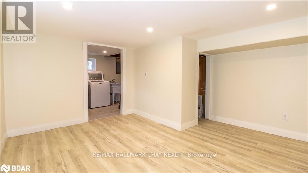 255 Calford Street, Essa, Ontario  L0M 1B0 - Photo 24 - N12406888